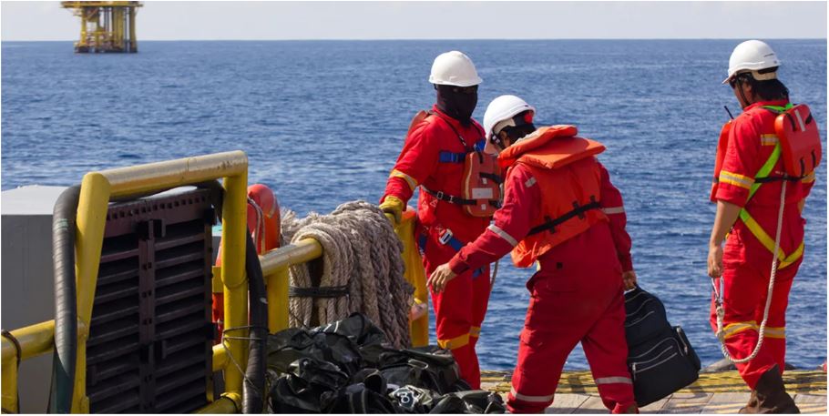 Recruiting Talent for the Oil and Gas Industry: Proven Strategies to Attract and Retain Top Engineers and Specialists 5 Tuyển Dụng Nhân Tài Cho Ngành Dầu Khí: Bí Quyết Thu Hút Và Giữ Chân Kỹ Sư Và Chuyên Gia Hàng đầu